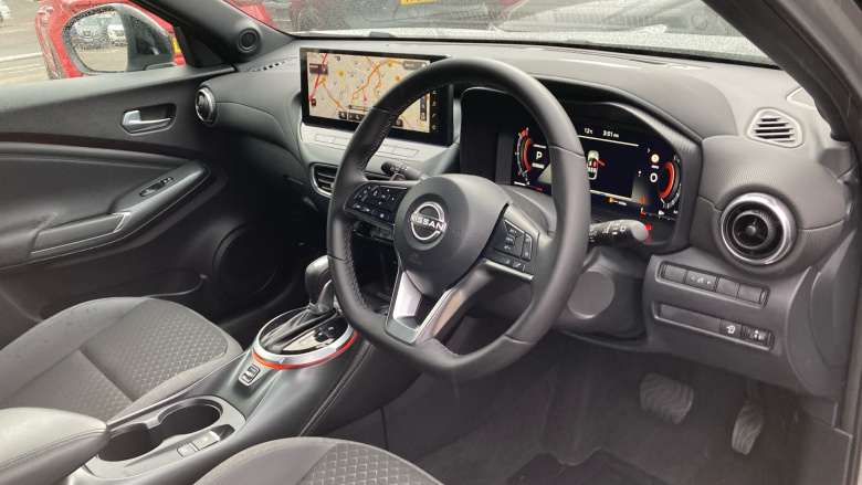 Nissan Juke 1.0 DiG-T N-Connecta 5dr DCT Petrol Hatchback